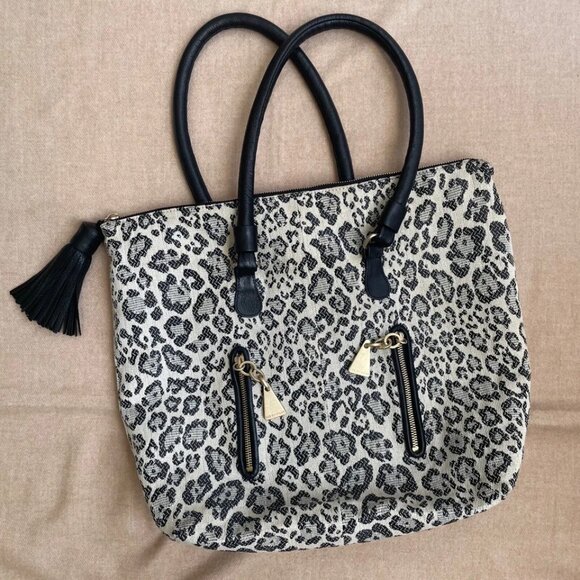 See By Chloe Leopard purse shoulder bag in beige/black canvas & black leather - Picture 2 of 16